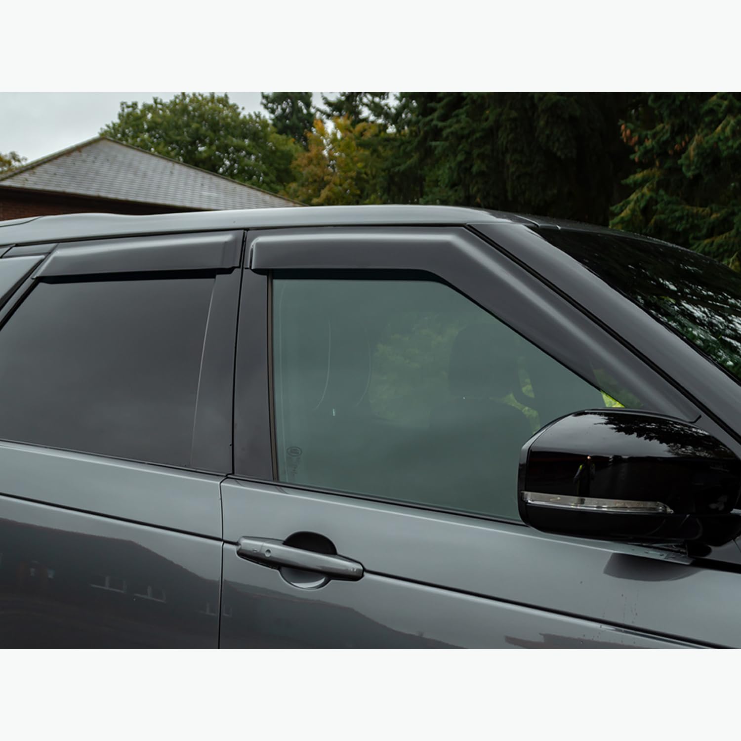Mitsubishi Pajero Wind Deflectors 2008–2018, Out-Channel